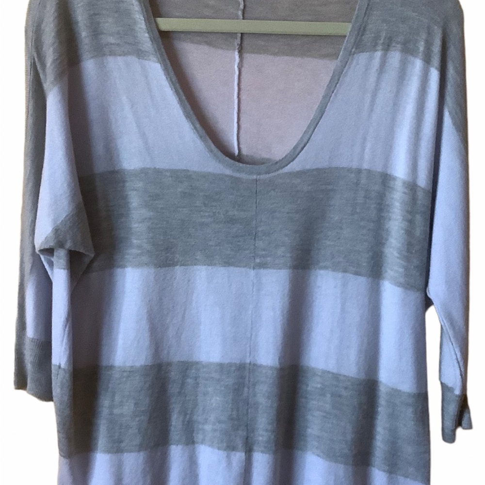 Splendid ribbed grey striped v-neck domain 3/4 sleeve sweater pullover top Sz XS